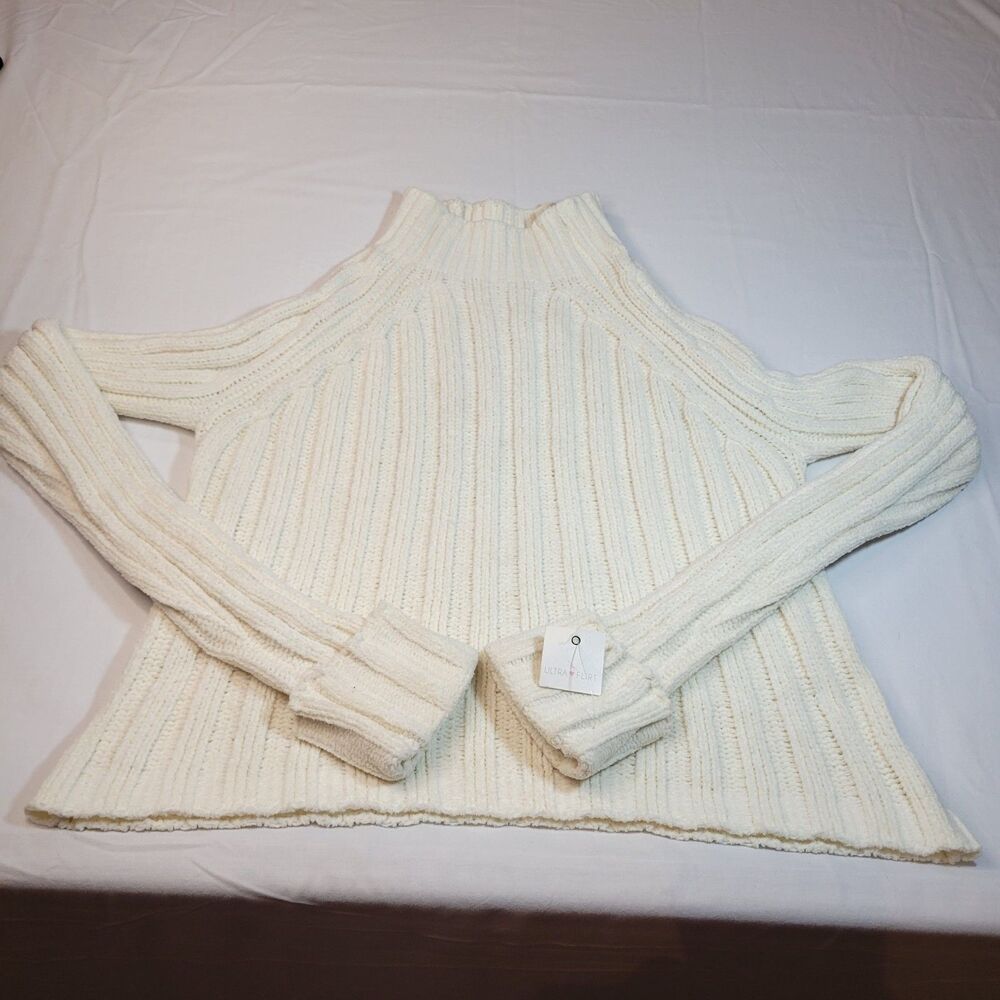 Ultra Flirt Ribbed Mock Neck Sweater Womens Ivory Cream Chenille Knit Cozy S